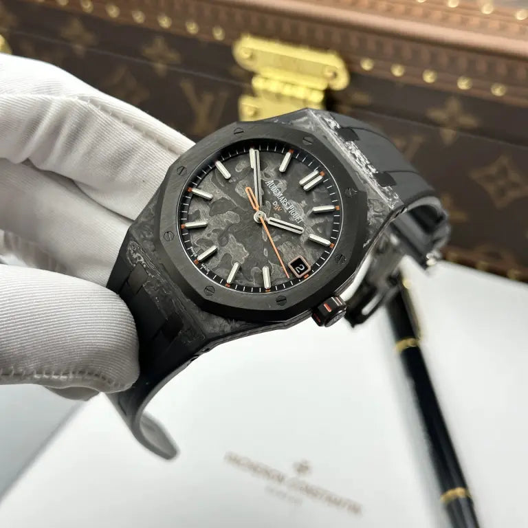 Audemars Piguet Royal Oak DiW 15500 Case Carbon Second Hand Is Orange 41mm