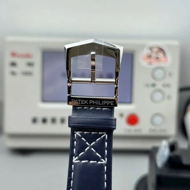 Patek Philippe Calatrava Pilot Travel Time 5524G Blue Dial Leather Strap 42mm