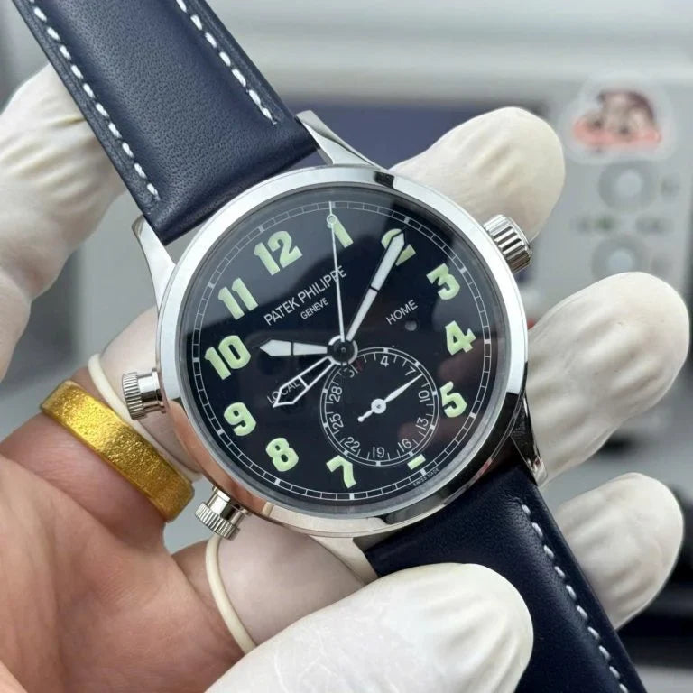 Patek Philippe Calatrava Pilot Travel Time 5524G Blue Dial Leather Strap 42mm